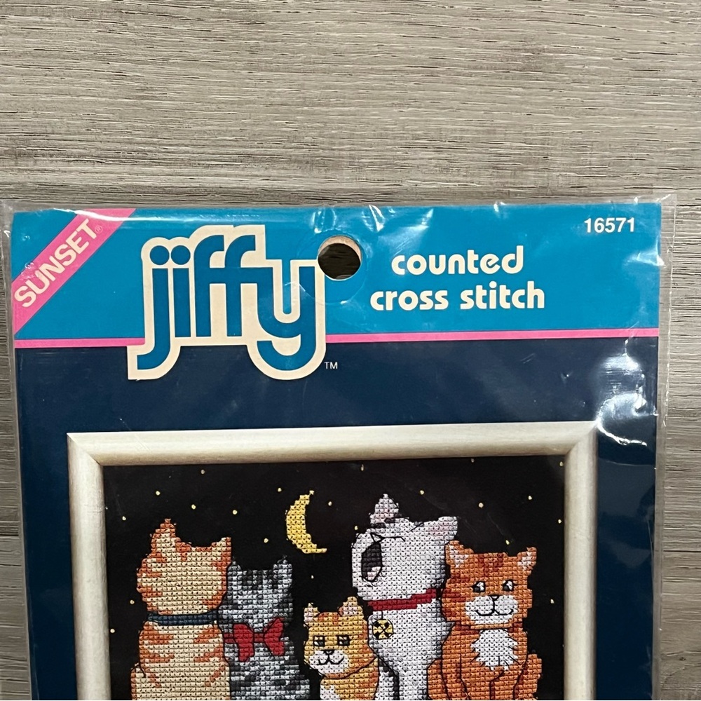 NWT Dimensions (Sunset/Jiffy) Midnight Meow Cats Counted Cross Stitch Kit - Picture 6 of 10